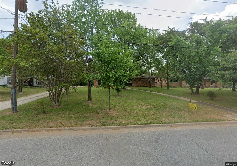 1014 Woodlawn Blvd, Denison, TX 75020 - photo 1