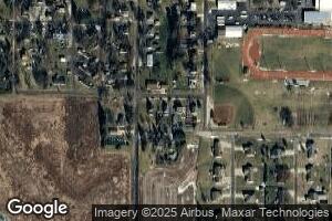 206 W South St, Colfax, IL 61728