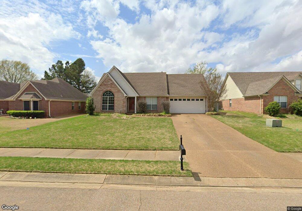 7677 Alexanders Crossing Dr, Olive Branch, MS 38654 - photo 1