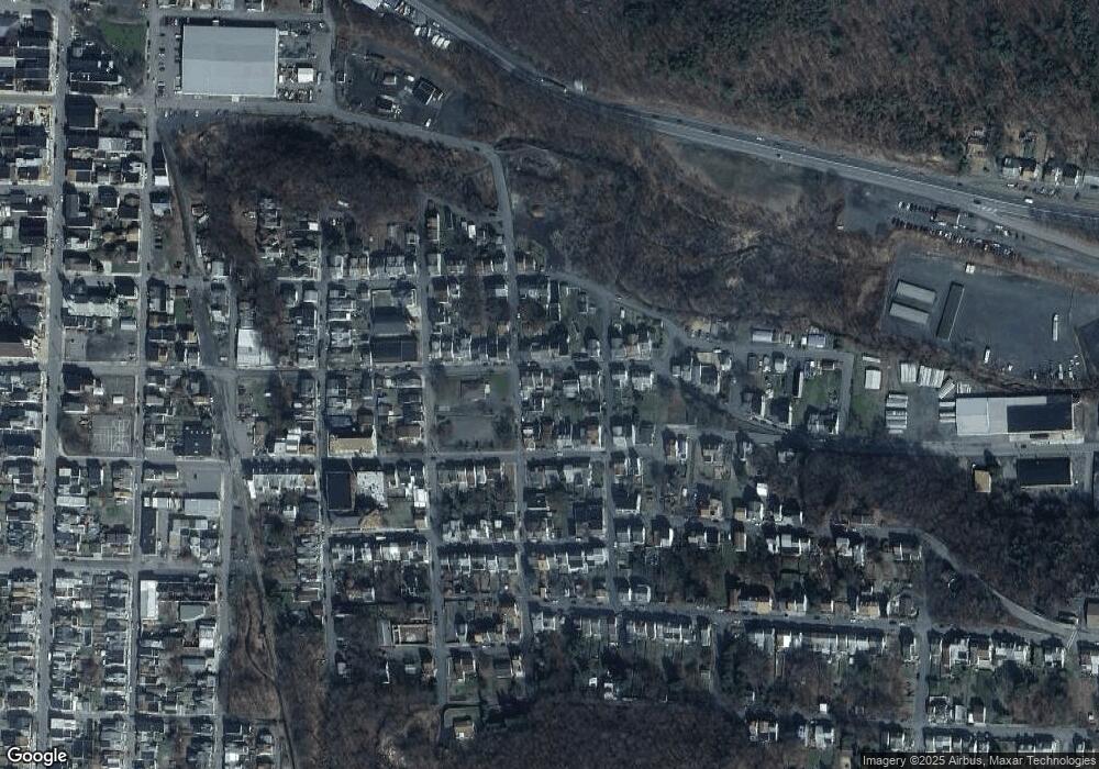 1008 E Webster St, Shamokin, PA 17872 - photo 1