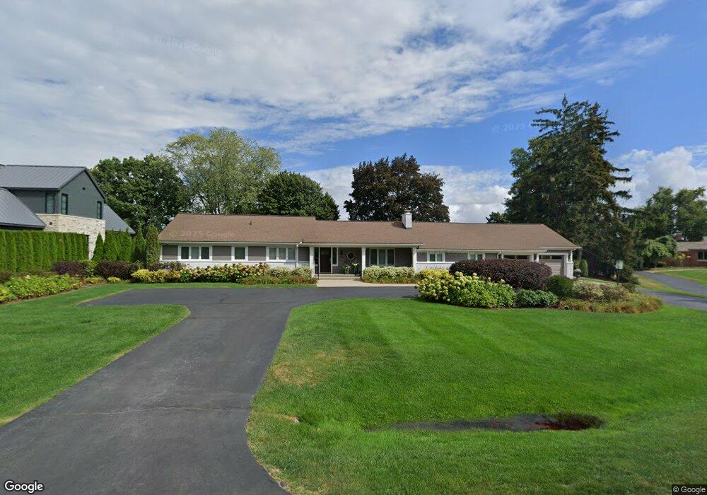 5961 Miller Way E, Bloomfield Hills, MI 48301 - photo 1