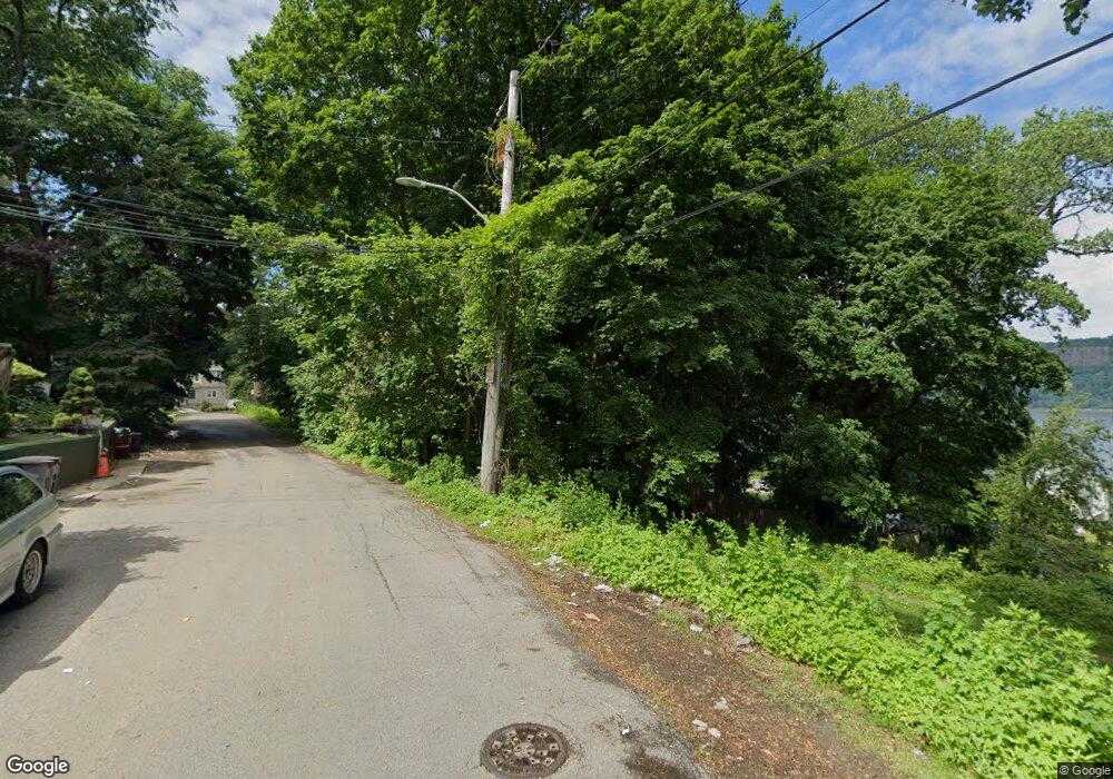 73 Aqueduct Place, Yonkers, NY 10701 - photo 1