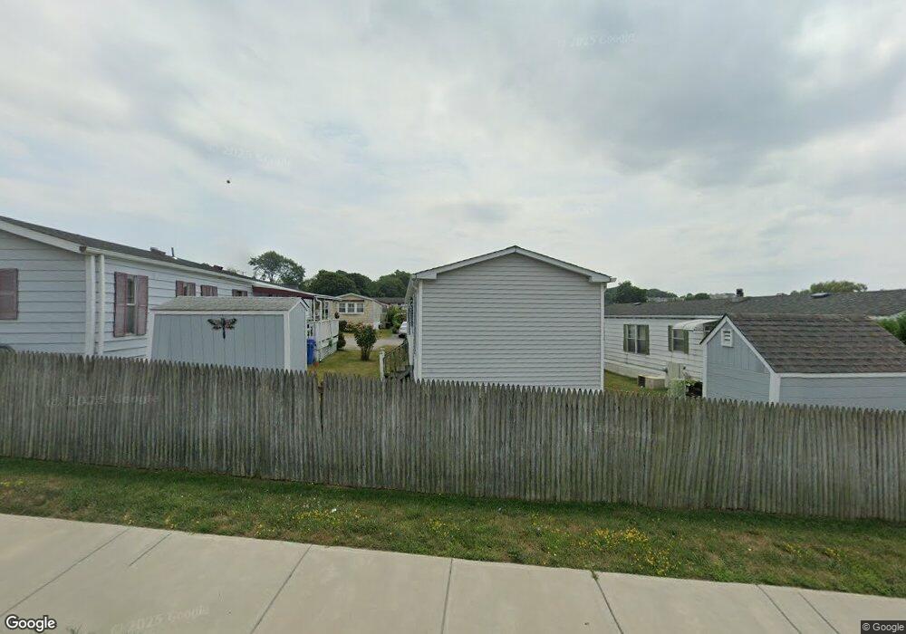 12 Bayview Park, Middletown, RI 02842 - photo 1