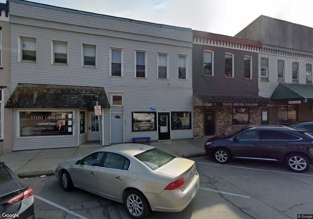 353 Main St, Lansing, IA 52151 - photo 1