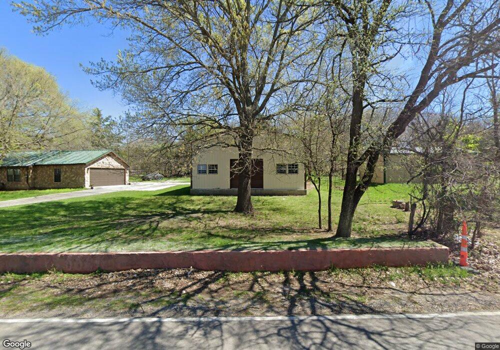 1506 E Lake Dr, Weatherford, TX 76087 - photo 1