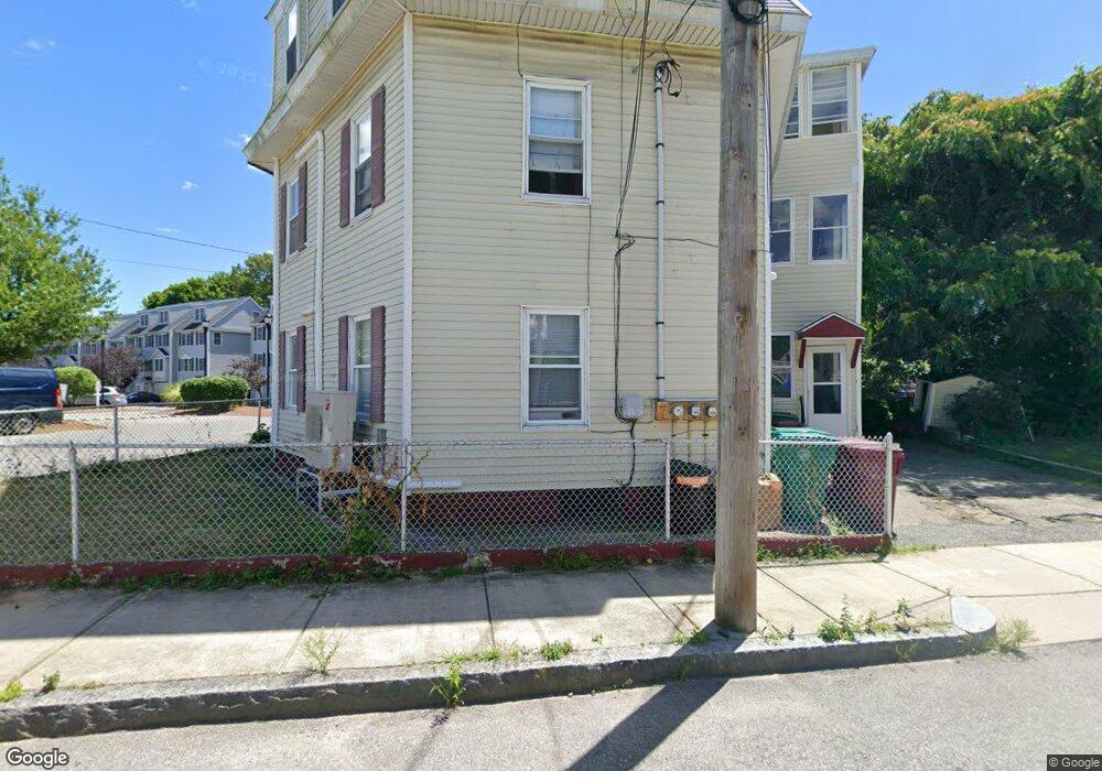 93 Whipple St unit 1, Lowell, MA 01852 - photo 1