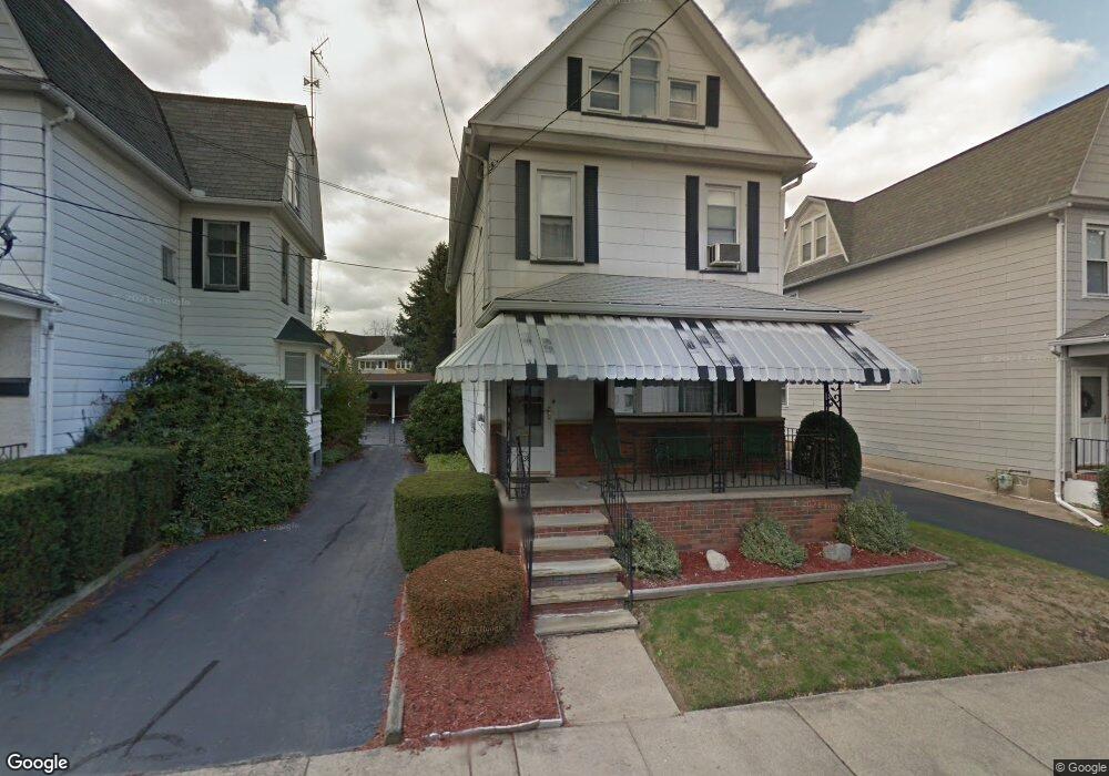 39 Alexander St, Wilkes Barre, PA 18702 - photo 1