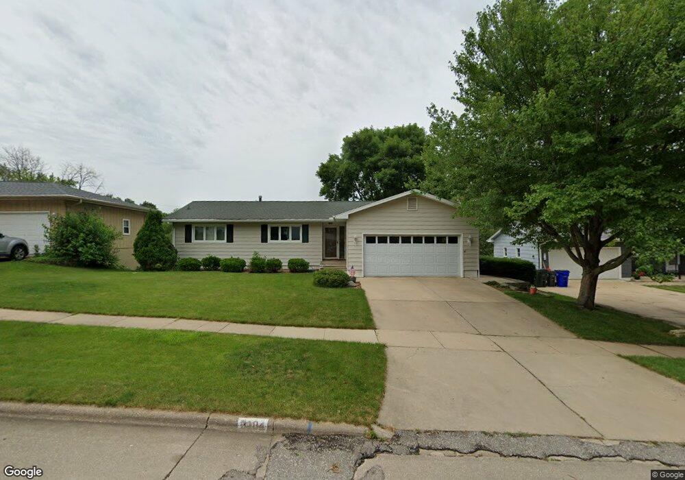 3104 Franbrook Terrace NW, Cedar Rapids, IA 52405 - photo 1
