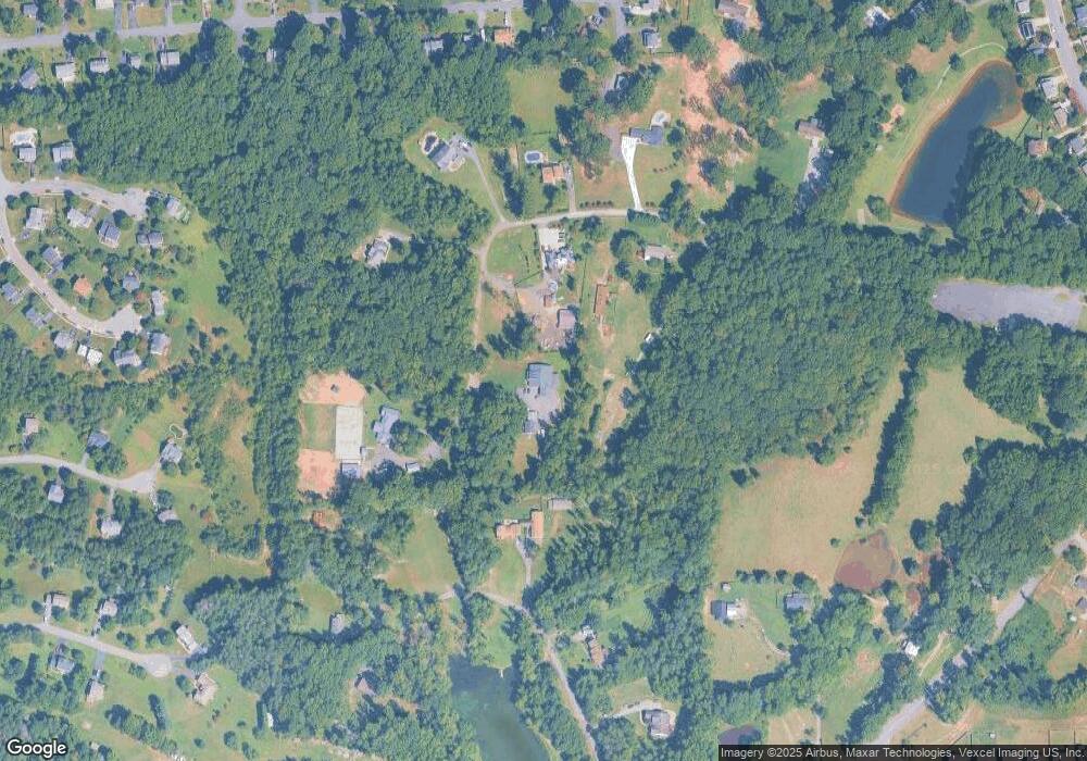 127 Whispering Pines Ln, Stafford, VA 22556 - photo 1