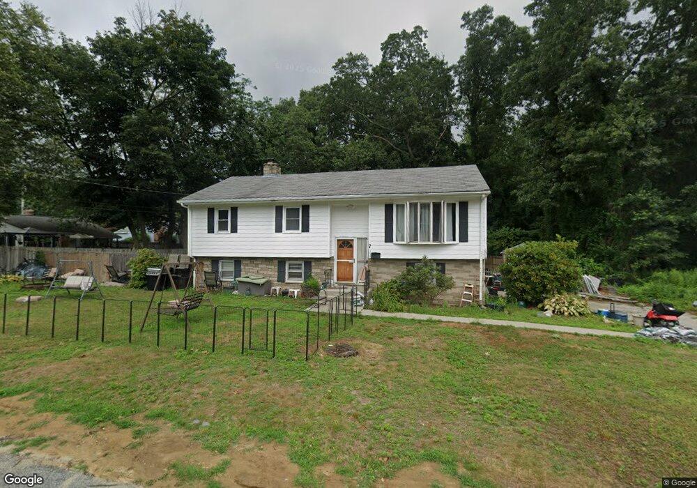 7 Flagg Ave, Warwick, RI 02886 - photo 1