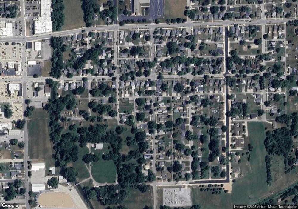 215 Center St, Auburn, IN 46706 - photo 1