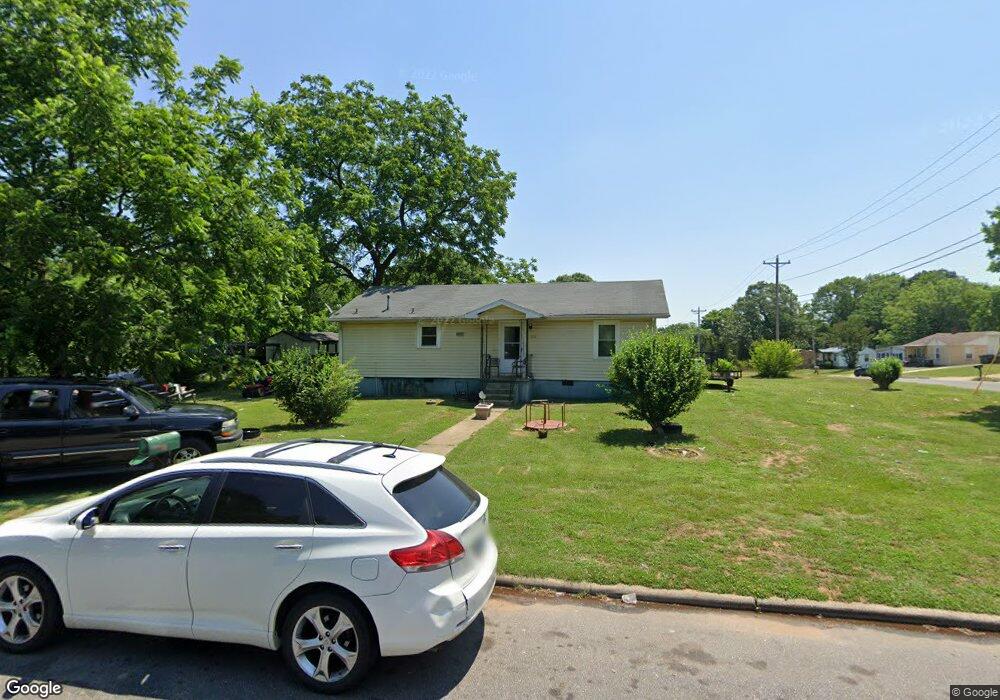 1111 Clay St, Statesville, NC 28677 - photo 1