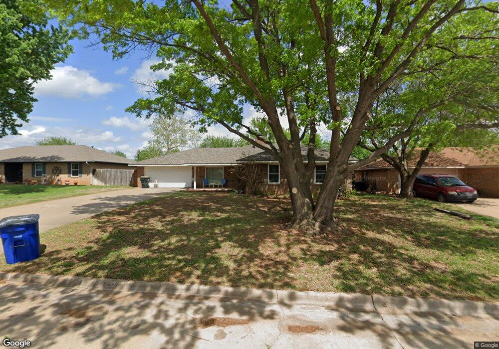2106 Westbriar Rd, Duncan, OK 73533 - photo 1