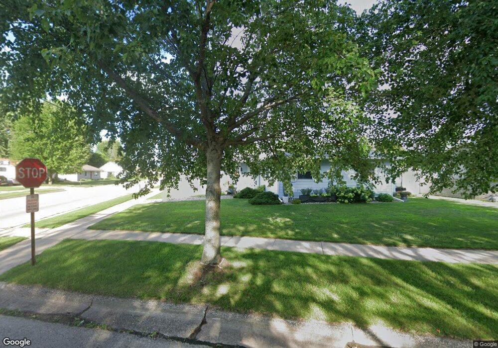 249 N 4th St, La Crescent, MN 55947 - photo 1