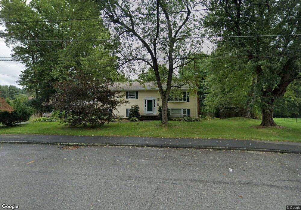 8 Rolling Ln, Medfield, MA 02052 - photo 1