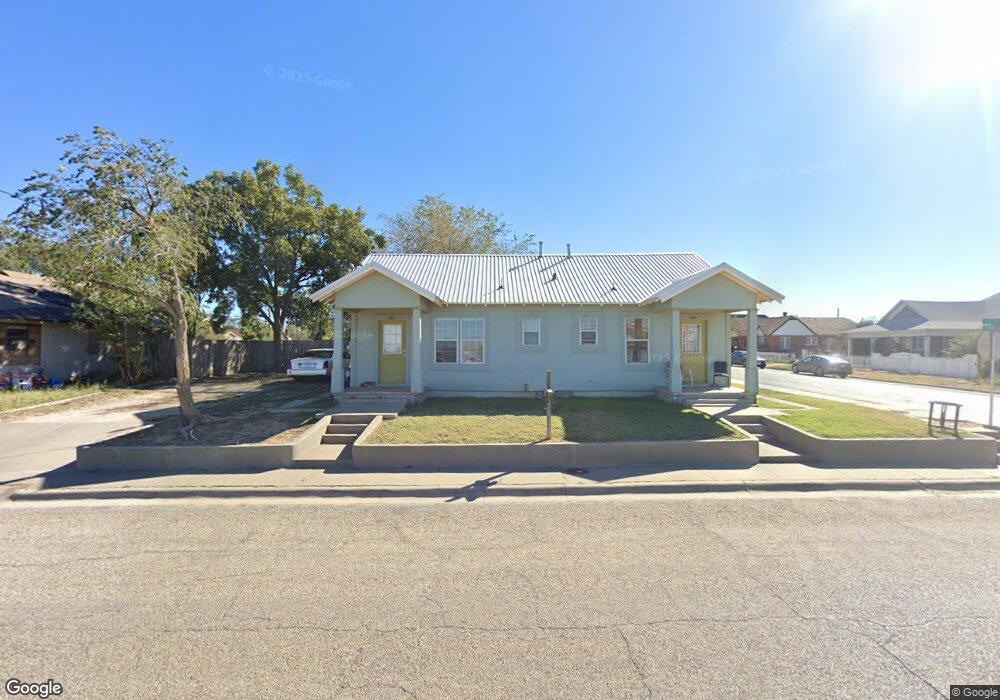 200 E 11th Place, Big Spring, TX 79720 - photo 1