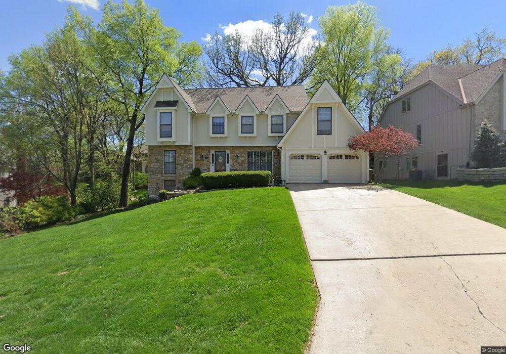 8317 Mullen Rd, Lenexa, KS 66215 - photo 1