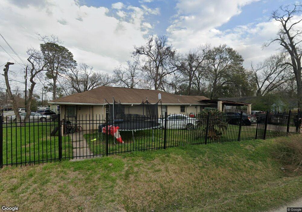 308 Bennington St, Houston, TX 77022 - photo 1