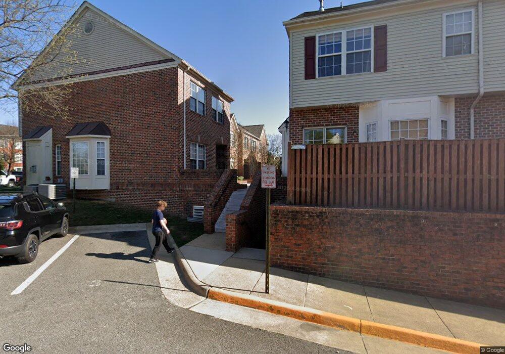 6121 Madison Crest Ct, Falls Church, VA 22041 - photo 1