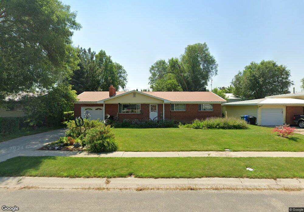 580 E 300 S, Hyrum, UT 84319 - photo 1