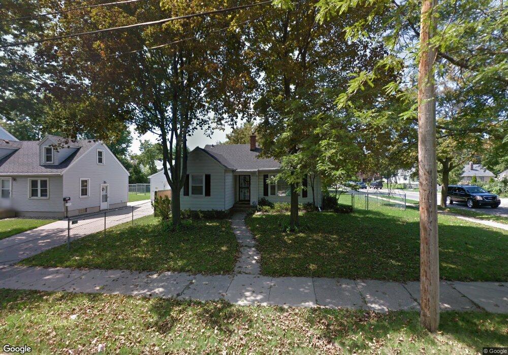 1219 N Jenison Ave, Lansing, MI 48915 - photo 1