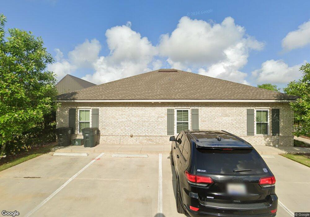 119 Professional Park Dr unit 9, Fairhope, AL 36532 - photo 1