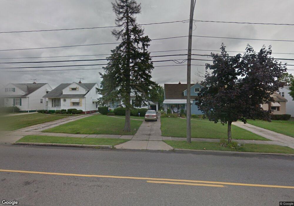 20000 Libby Rd, Maple Heights, OH 44137 - photo 1