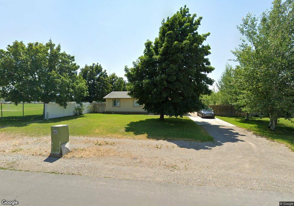 740 E 100 S, Hyrum, UT 84319 - photo 1