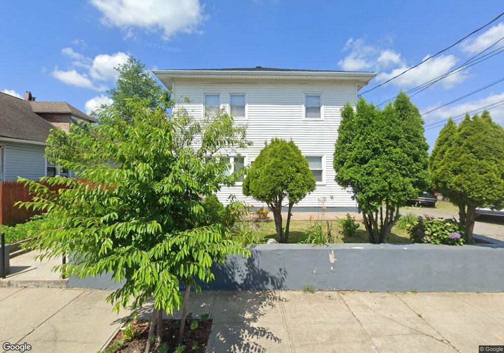 101 Mulberry St, Pawtucket, RI 02860 - photo 1