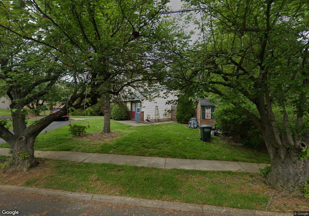 465 Burgundy Dr, Southampton, PA 18966 - photo 1