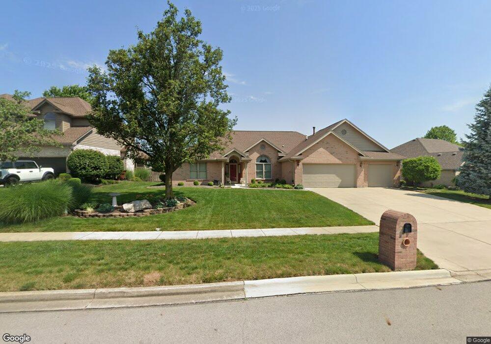 355 Shadowood Dr, Vandalia, OH 45377 - photo 1