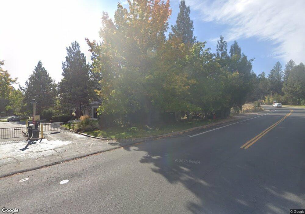 135 NW Links Ln, Bend, OR 97701 - photo 1