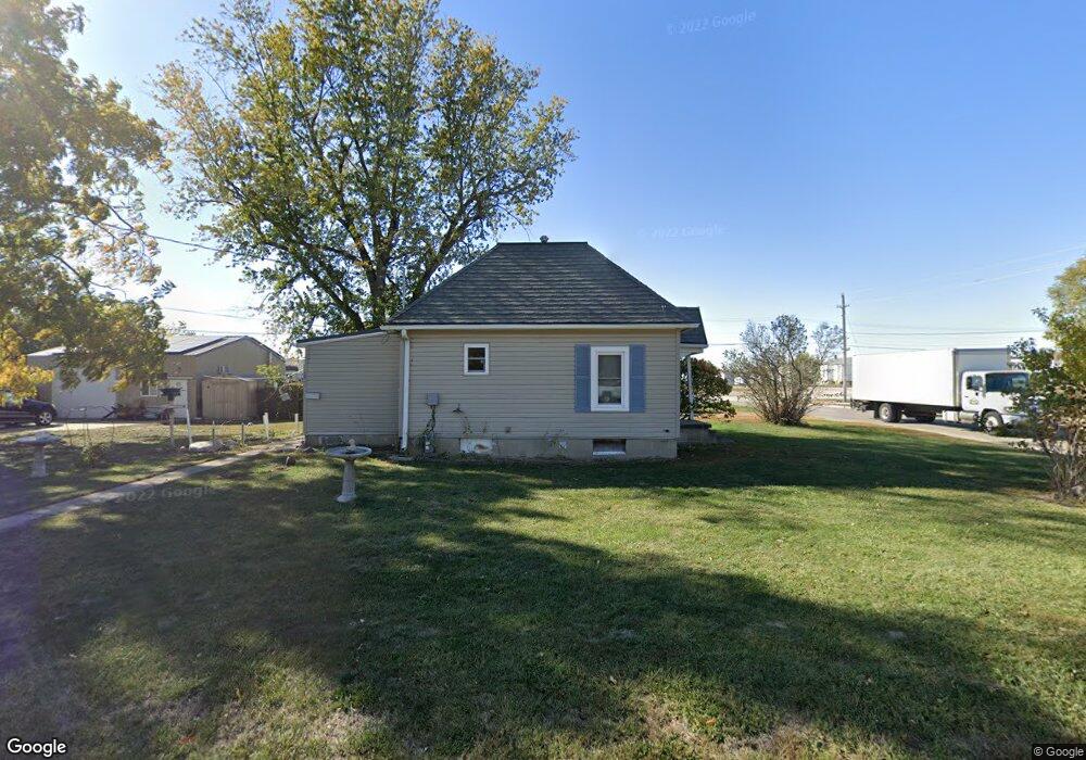 1029 E 9th St N, Newton, IA 50208 - photo 1