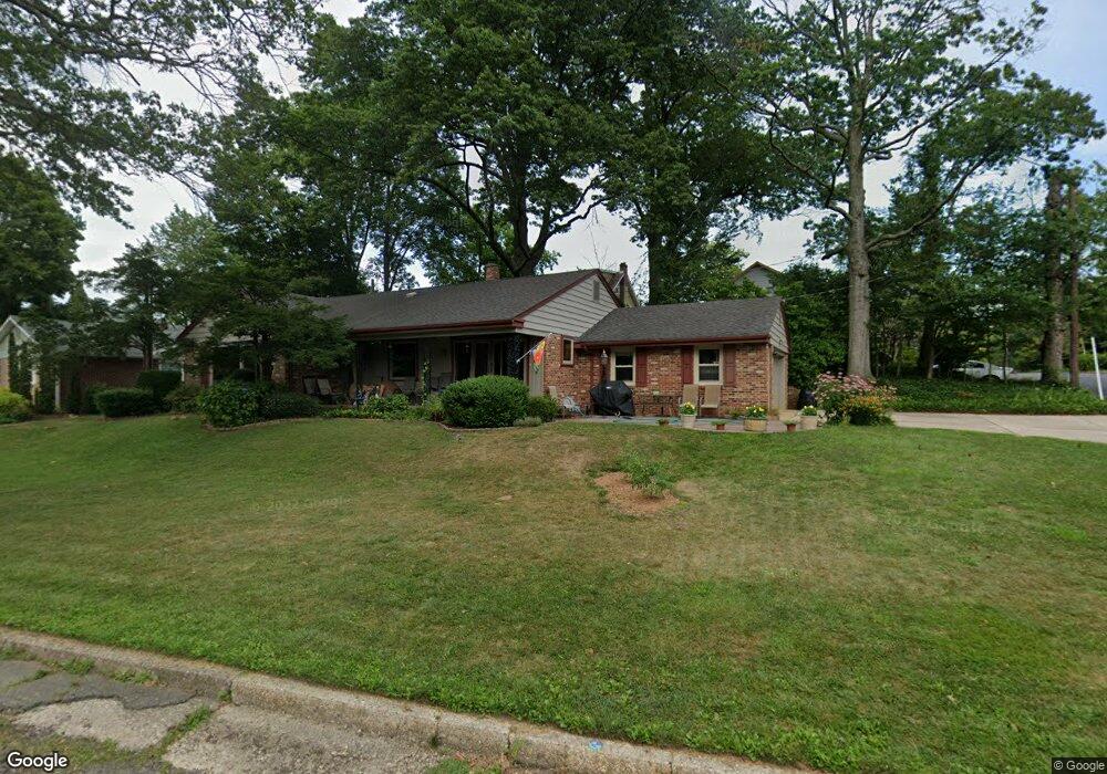 712 S Newton Lake Dr, Collingswood, NJ 08108 - photo 1