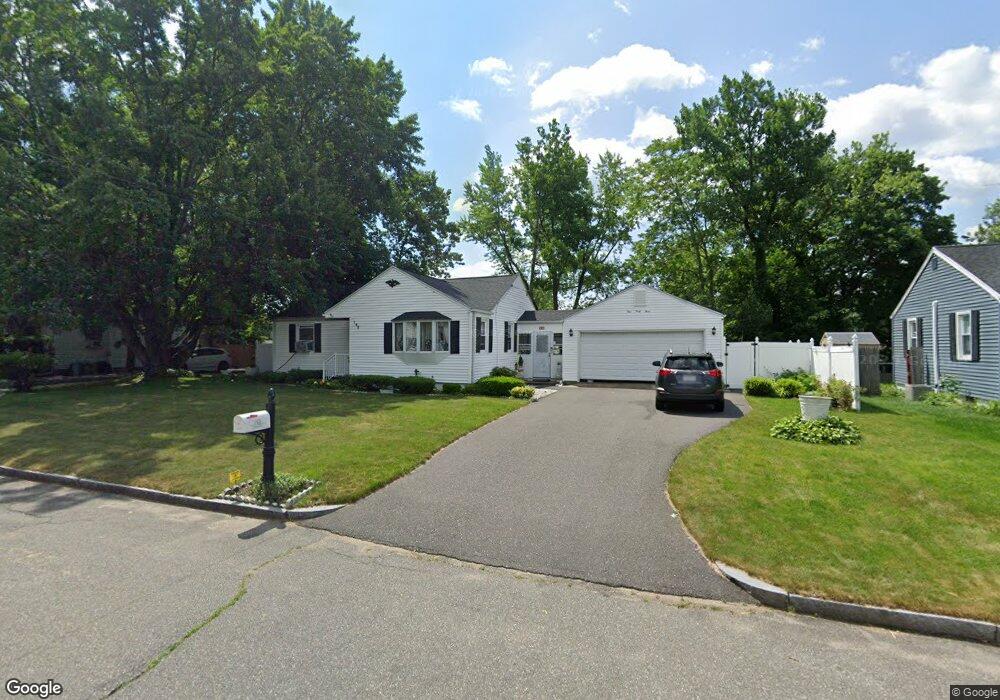 143 Cheyenne Rd, Springfield, MA 01109 - photo 1