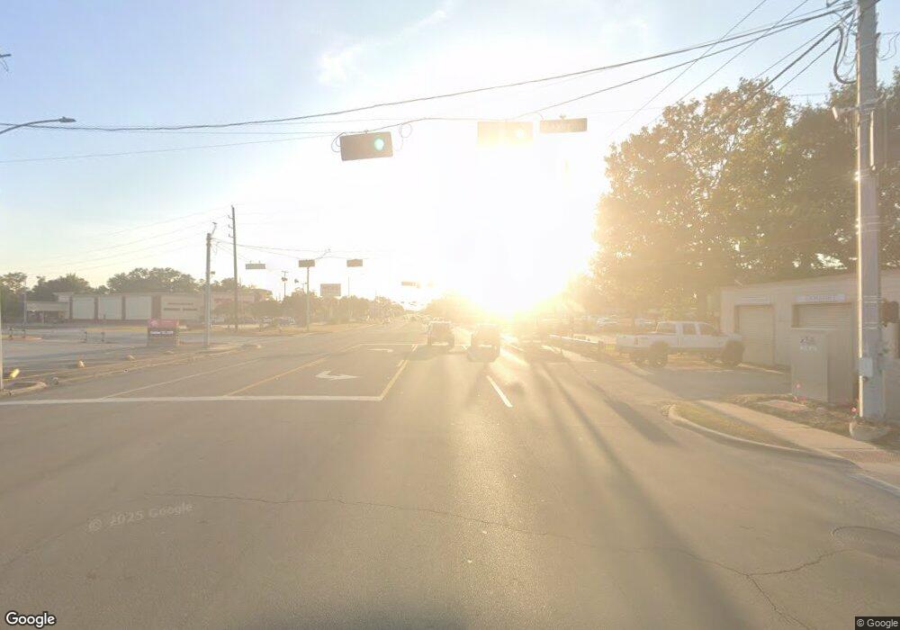 10 Baker Dr, Tomball, TX 77375 - photo 1