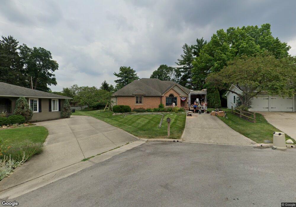 834 Skylark Ln, Columbus, OH 43235 - photo 1