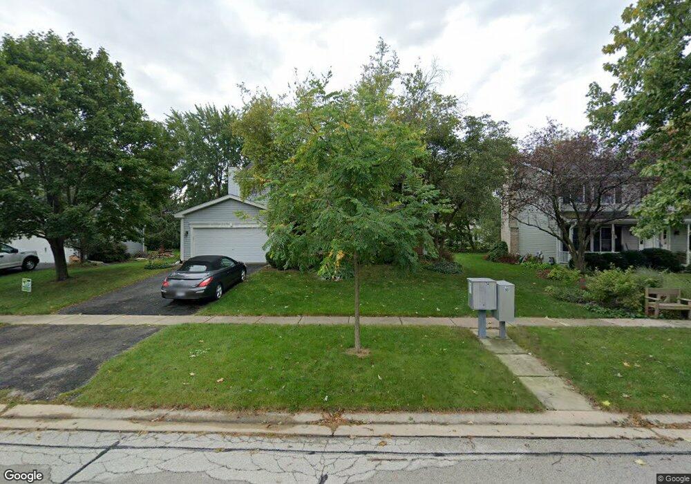 752 Newberry Dr, Batavia, IL 60510 - photo 1