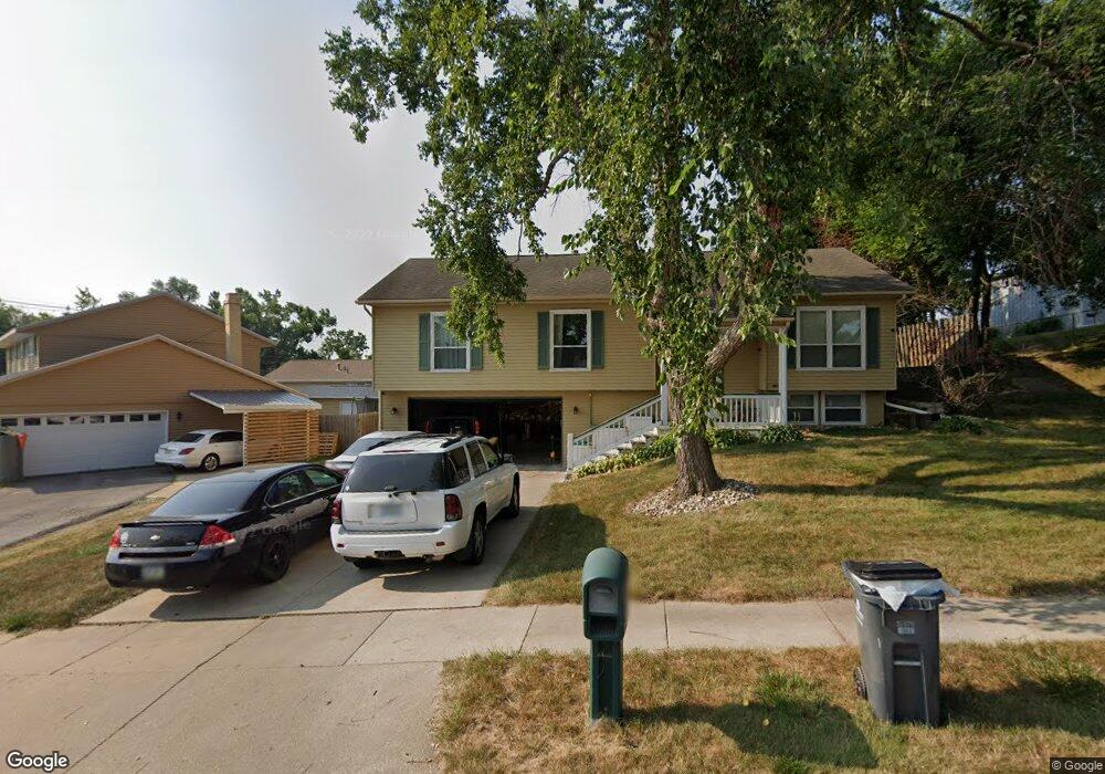 4209 Orchard Dr NW, Cedar Rapids, IA 52405 - photo 1