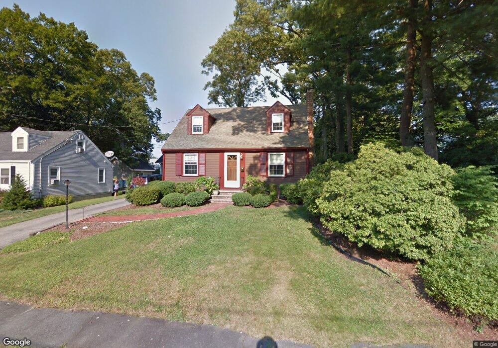 17 Robinswood Rd, South Weymouth, MA 02190 - photo 1