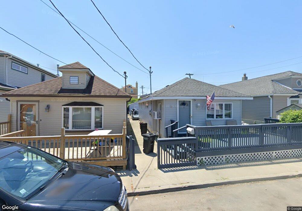 104 E 7th Rd, Broad Channel, NY 11693 - photo 1