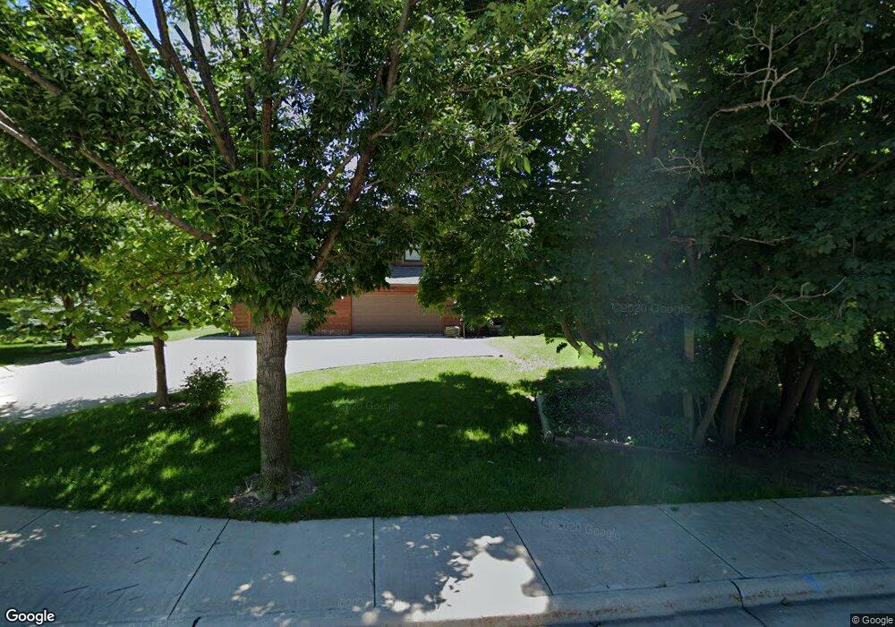 2335 Rockefeller Rd, Wickliffe, OH 44092 - photo 1