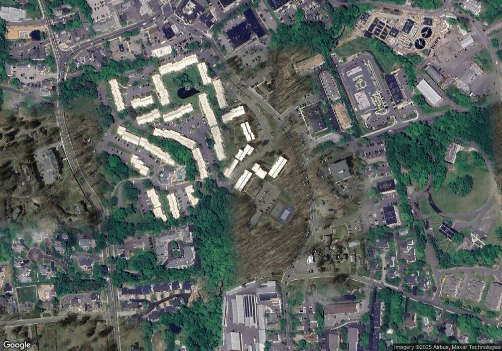 9 Keeler Close, Ridgefield, CT 06877 - photo 1