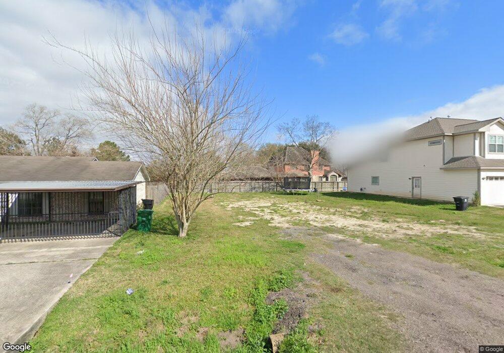 2910 Ellington St, Houston, TX 77088 - photo 1