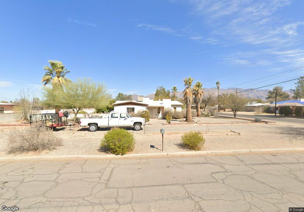 2425 E Lind Rd, Tucson, AZ 85719 - photo 1