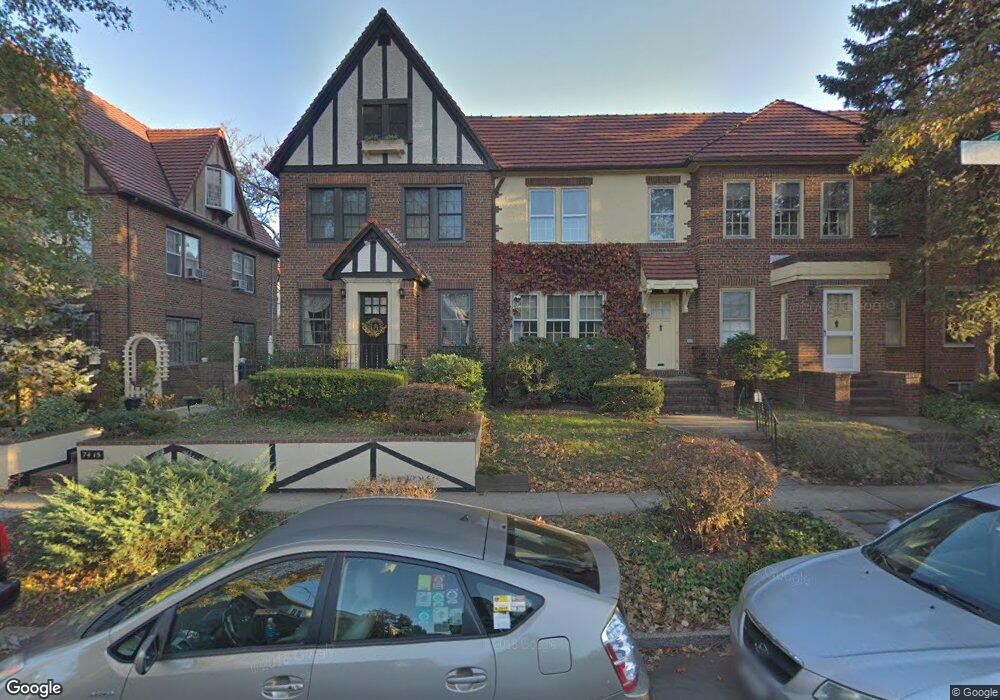 28 Whitson St, Forest Hills, NY 11375 - photo 1