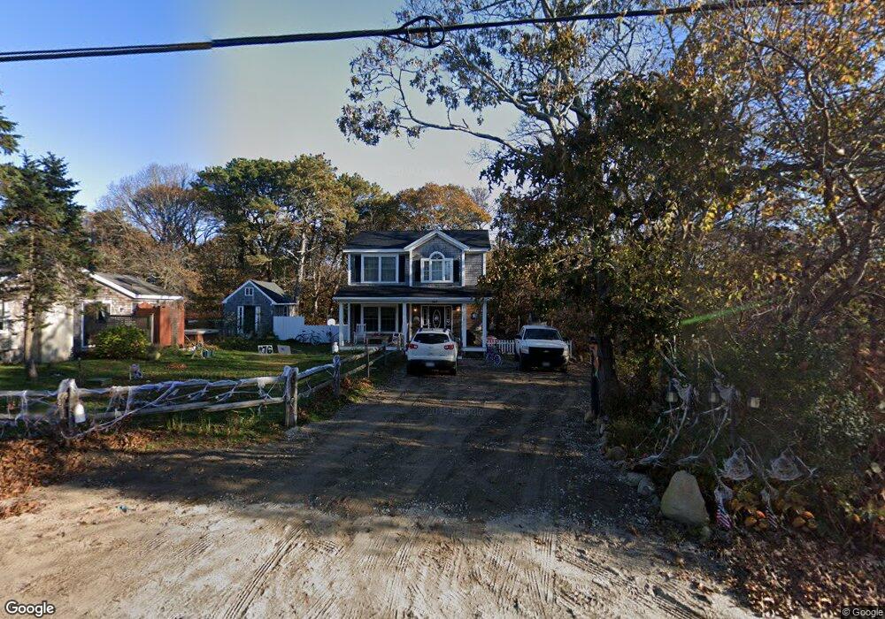 567 Edgartown Vineyard Haven Rd, Edgartown, MA 02539 - photo 1