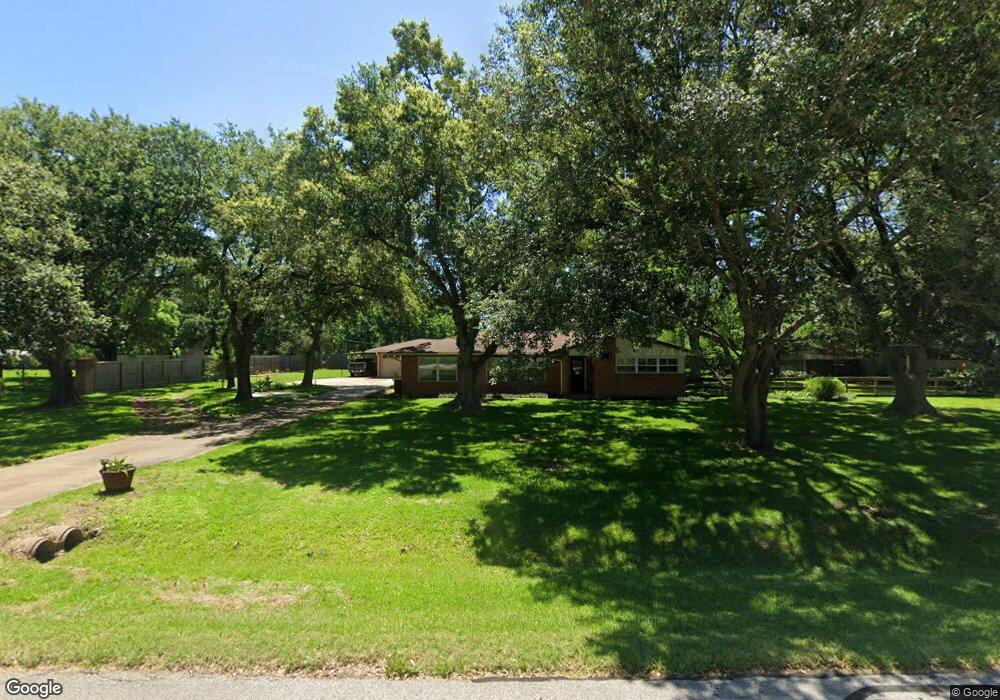 307 N Clear Creek Dr, Friendswood, TX 77546 - photo 1