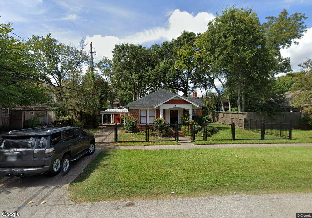1311 Beverly St, Houston, TX 77008 - photo 1