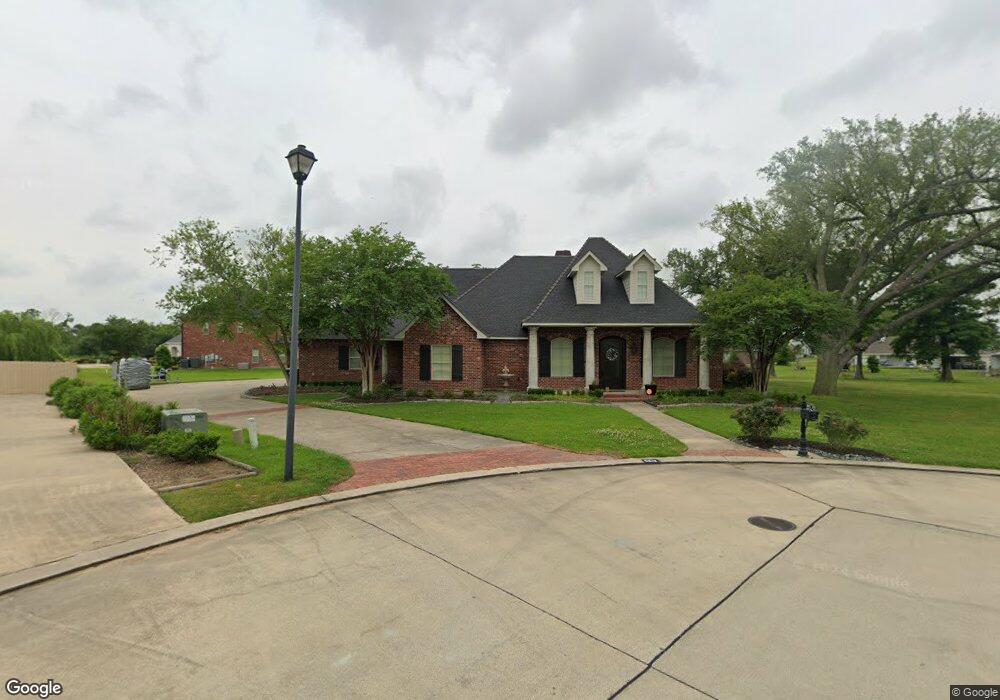 5613 Joli Bois Dr, Lake Charles, LA 70605 - photo 1